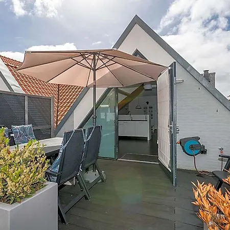 Hotel Fantastic With Roof Terrace 2*